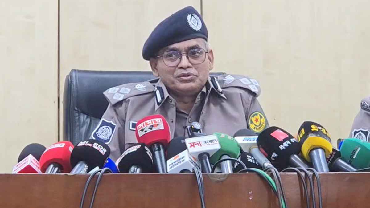 গৃহকর্মী আয়শার গলায় ‘পোড়া দাগ’ দেখে শনাক্ত করে পুলিশ